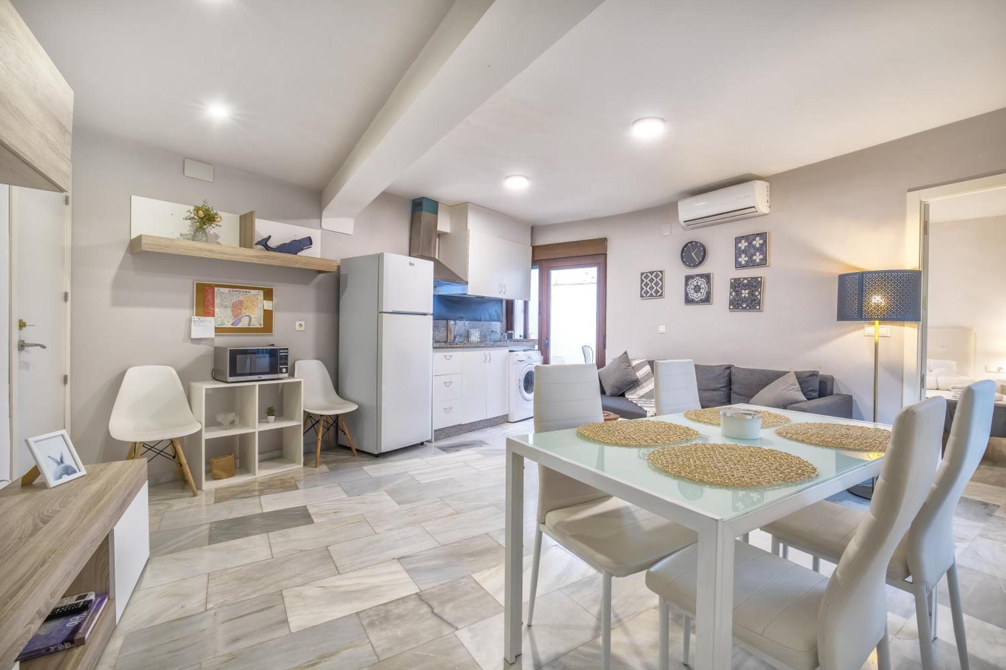 Encanto En La Juderia: Apartamento Con Patio Кордоба Екстериор снимка