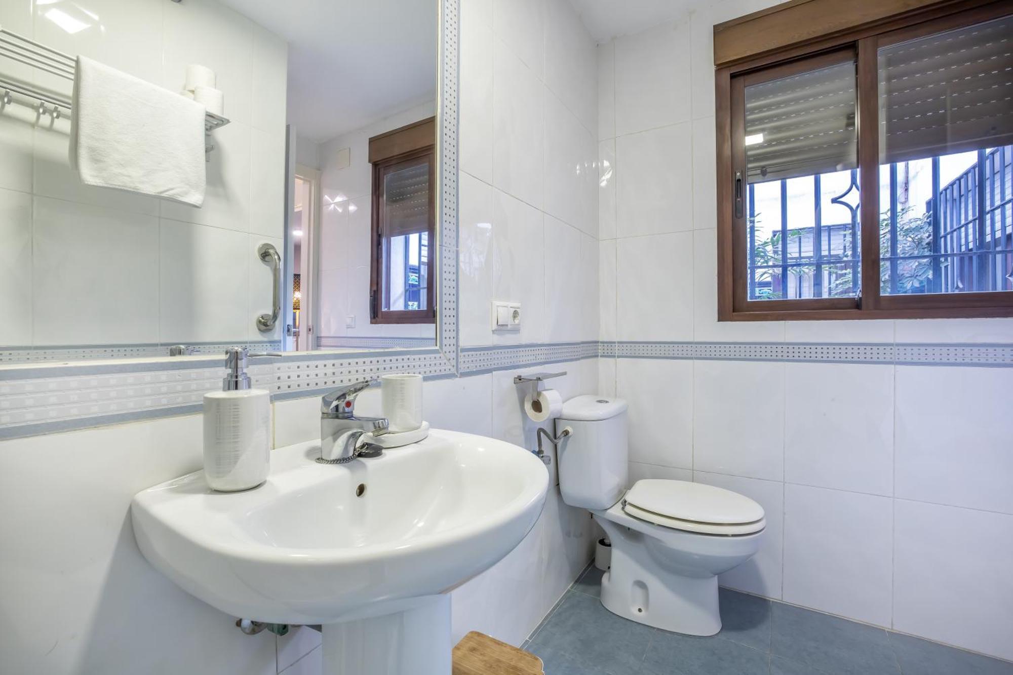 Encanto En La Juderia: Apartamento Con Patio Кордоба Екстериор снимка